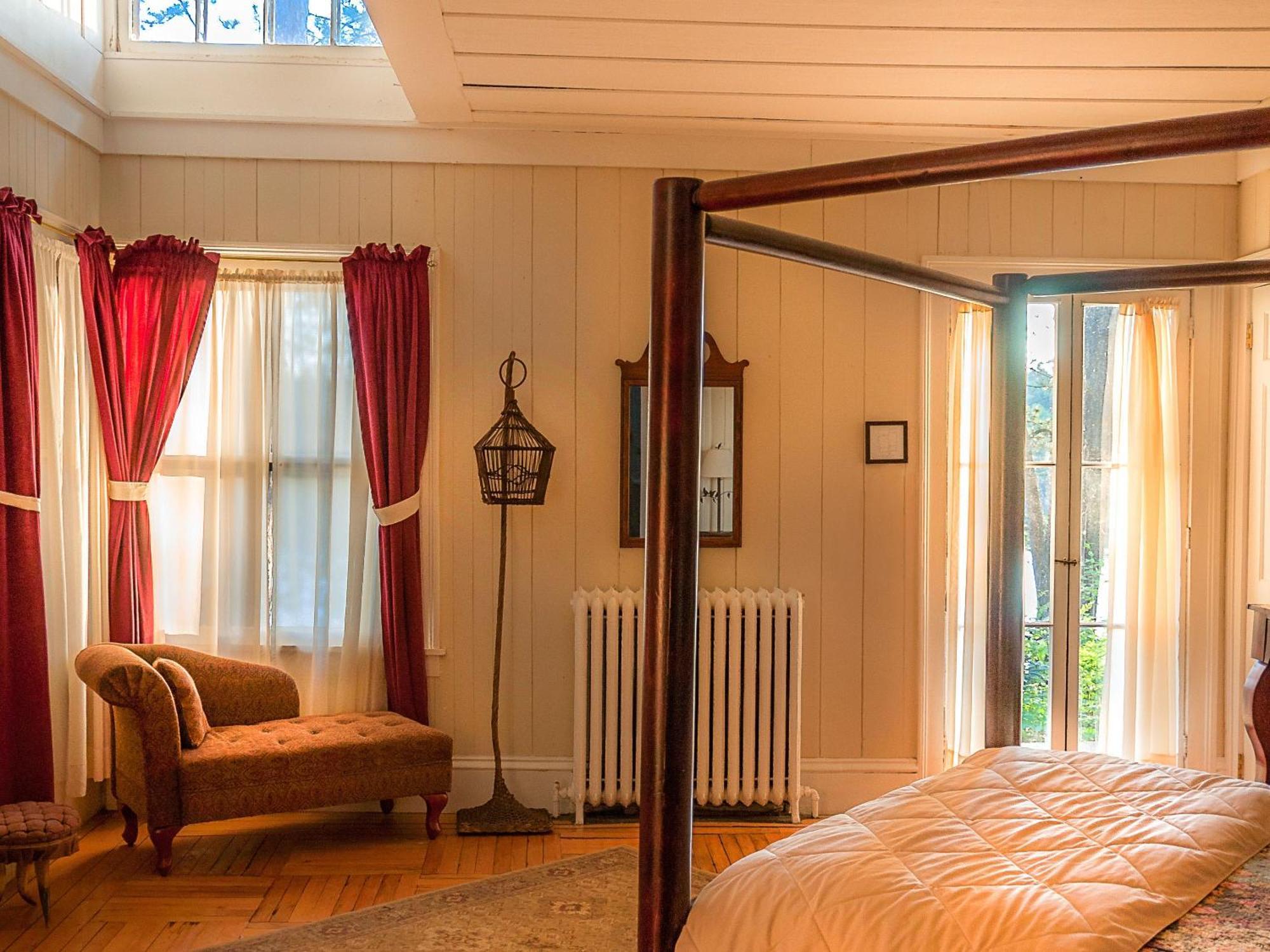 White Pine Camp Hotel Paul Smiths Room photo